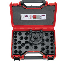 Чемодан M14+DC-D пуст.