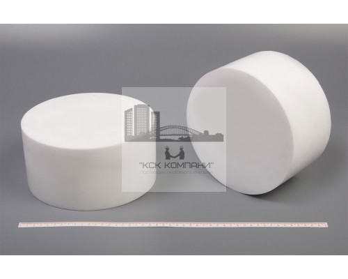 Фторопласт Ф-4 стержень Ф200 мм (~105 мм) пресс.