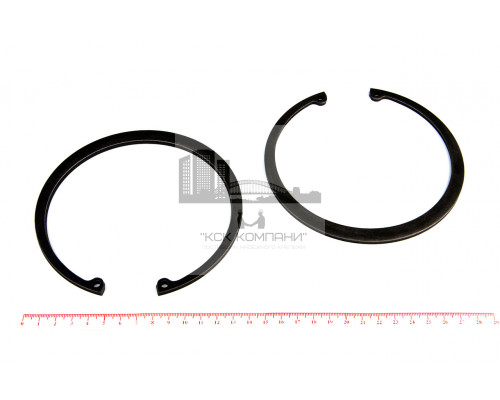 Стопорное кольцо внутреннее 135х4,0 DIN 472