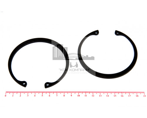 Стопорное кольцо внутреннее 82х2,5 DIN 472
